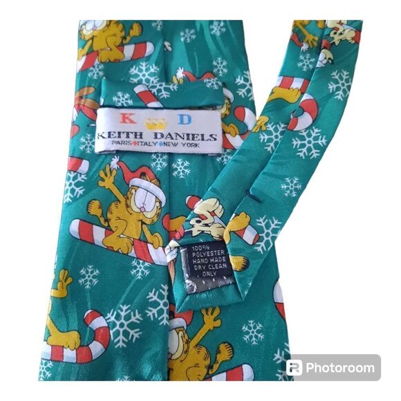 KEITH DANIELS GARFIELD ODDIE SNOW FLAKES CANDY CANE  Christmas Tie - Picture 2 of 3